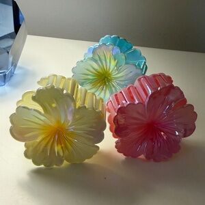 Hawaiian flower hair clips